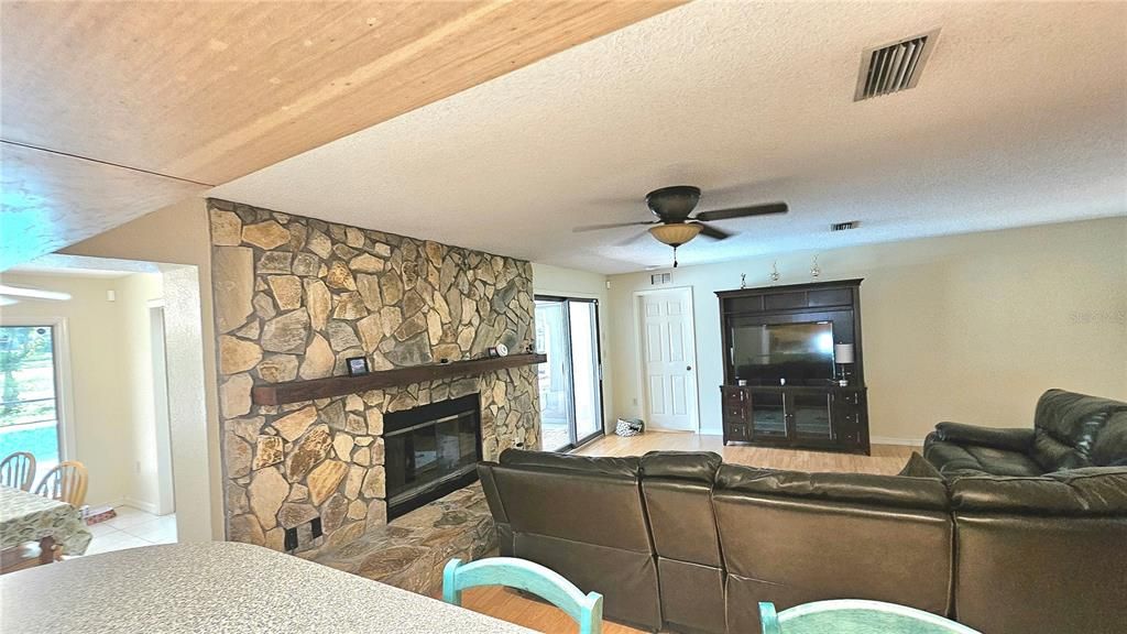 Active With Contract: $740,000 (4 beds, 3 baths, 2482 Square Feet)