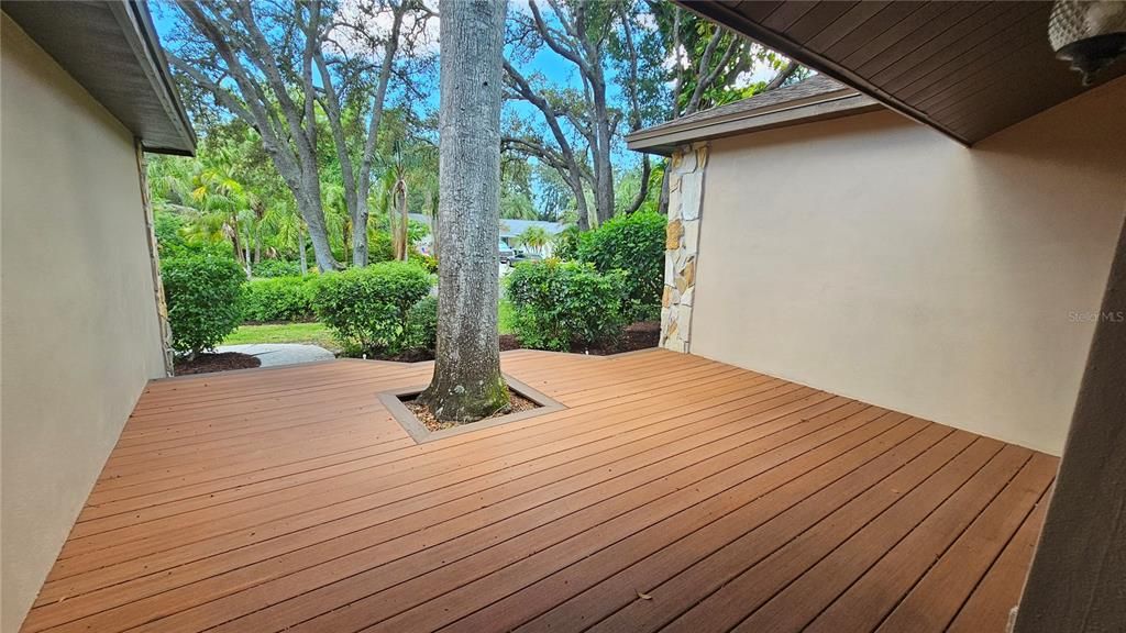 Active With Contract: $740,000 (4 beds, 3 baths, 2482 Square Feet)