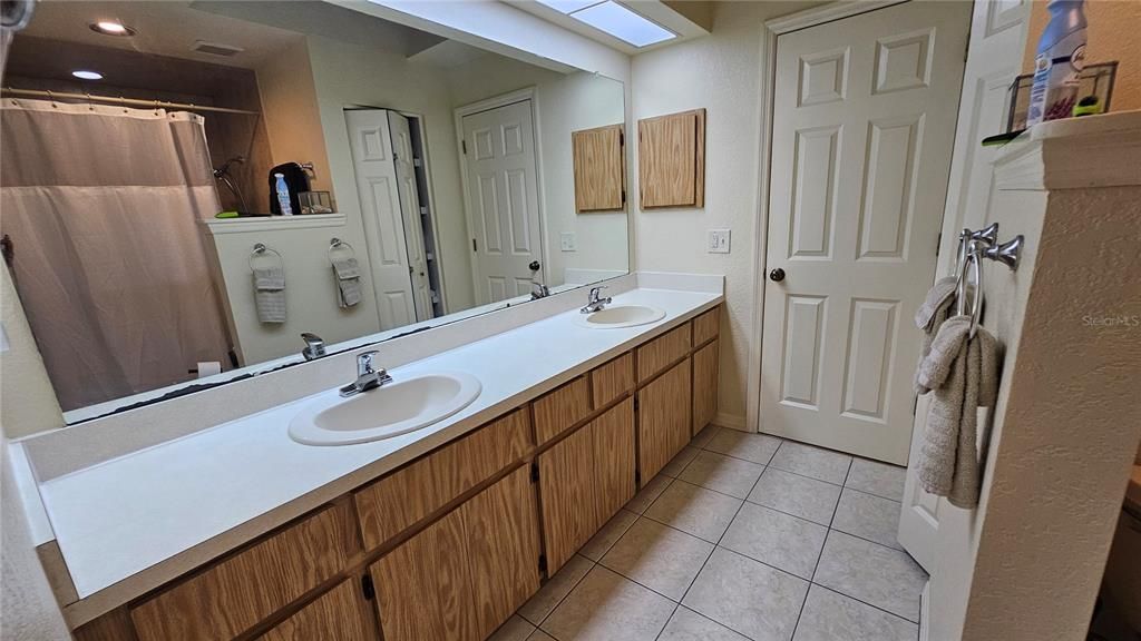 Active With Contract: $740,000 (4 beds, 3 baths, 2482 Square Feet)