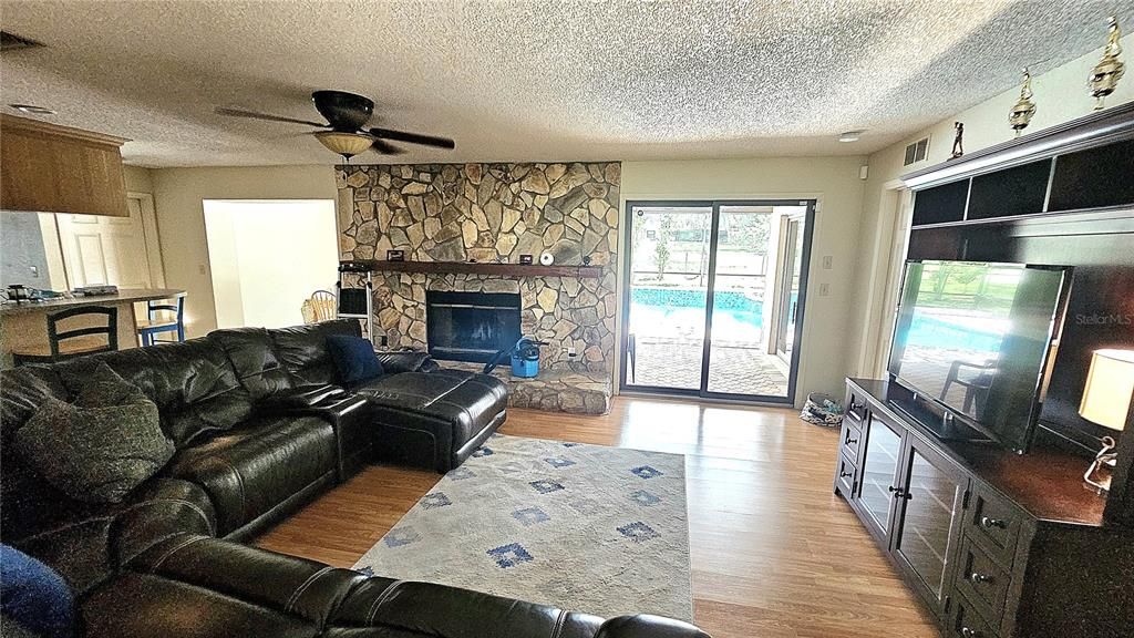 Active With Contract: $740,000 (4 beds, 3 baths, 2482 Square Feet)