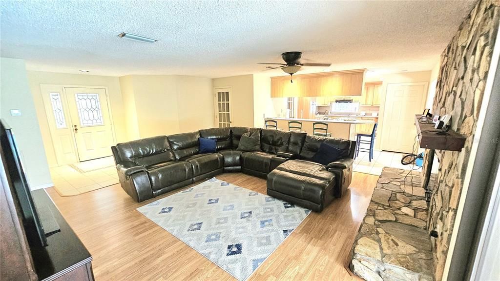 Active With Contract: $740,000 (4 beds, 3 baths, 2482 Square Feet)