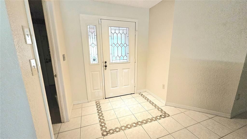 Active With Contract: $740,000 (4 beds, 3 baths, 2482 Square Feet)