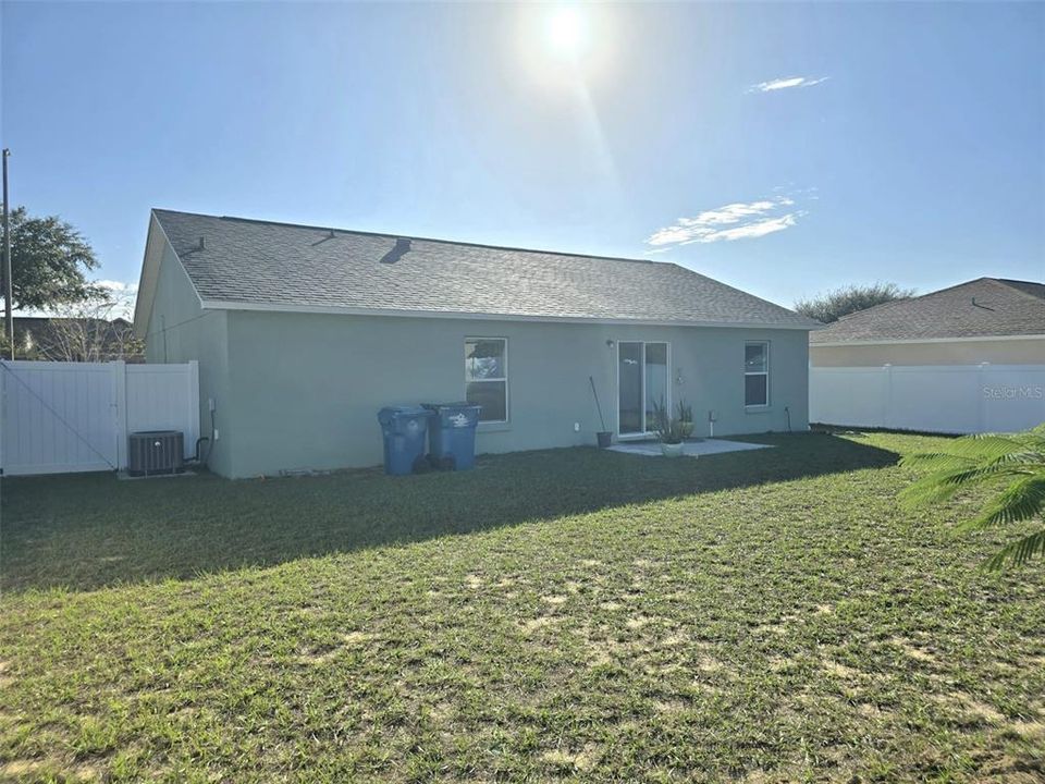 На продажу: $260,000 (3 спален, 2 ванн, 1131 Квадратных фут)