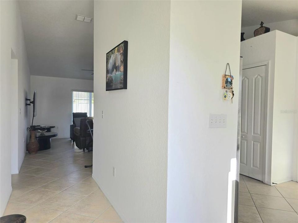 На продажу: $260,000 (3 спален, 2 ванн, 1131 Квадратных фут)