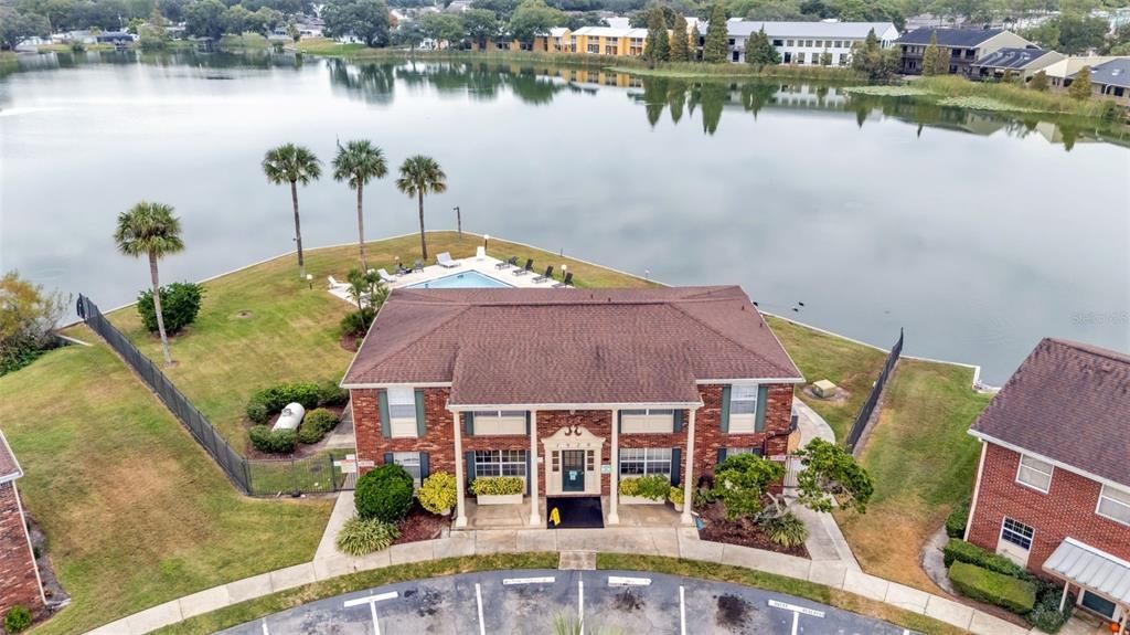 Active With Contract: $134,900 (1 beds, 1 baths, 669 Square Feet)