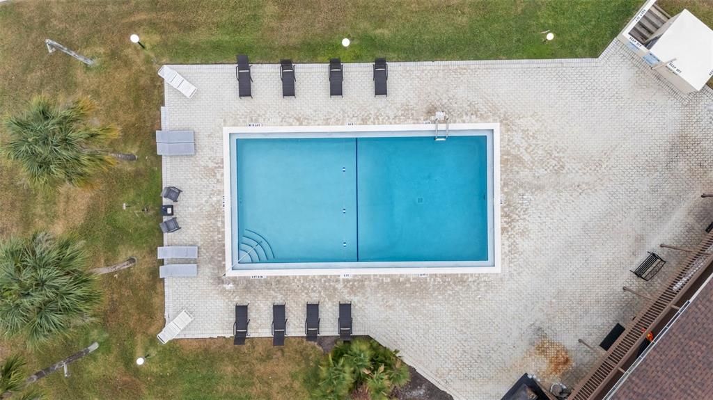 Active With Contract: $134,900 (1 beds, 1 baths, 669 Square Feet)