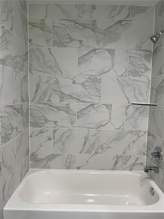 For Sale: $203,900 (3 beds, 2 baths, 1013 Square Feet)