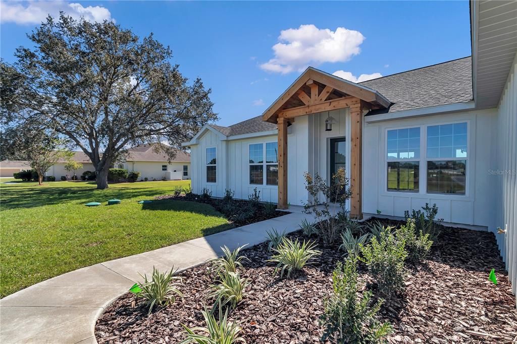 For Sale: $579,000 (3 beds, 2 baths, 2069 Square Feet)