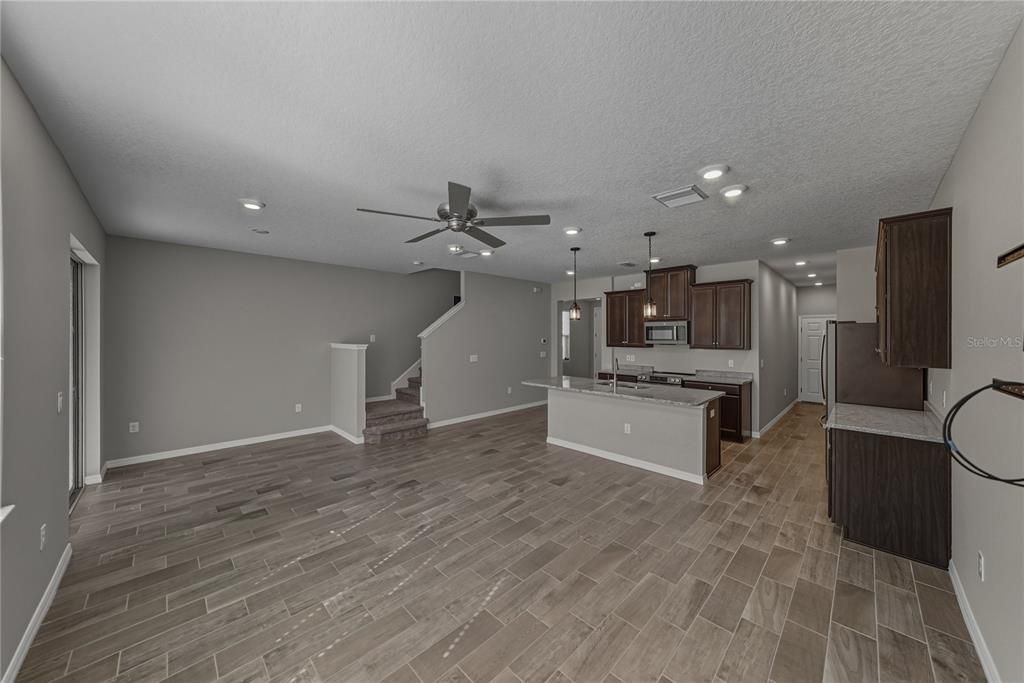 Active With Contract: $399,900 (4 beds, 3 baths, 2230 Square Feet)