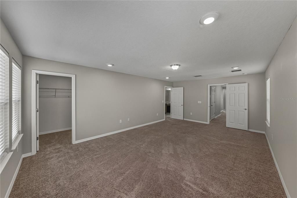 Active With Contract: $399,900 (4 beds, 3 baths, 2230 Square Feet)