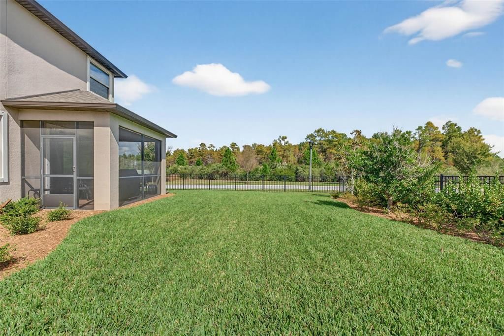 En Venta: $575,000 (4 camas, 2 baños, 2775 Pies cuadrados)