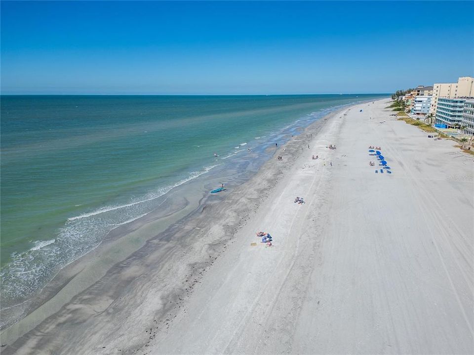 待售: $435,000 (1 贝兹, 1 浴室, 735 平方英尺)