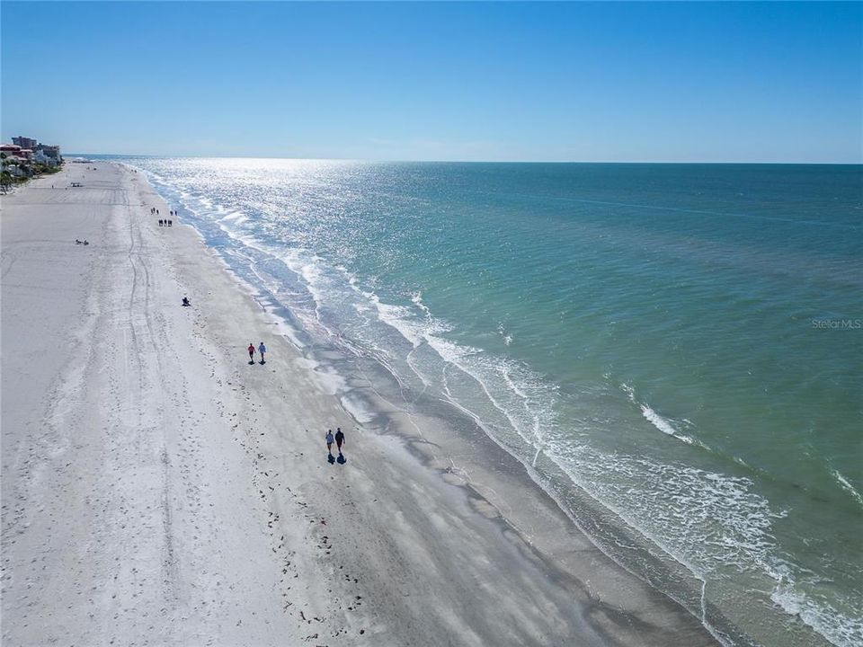 待售: $435,000 (1 贝兹, 1 浴室, 735 平方英尺)