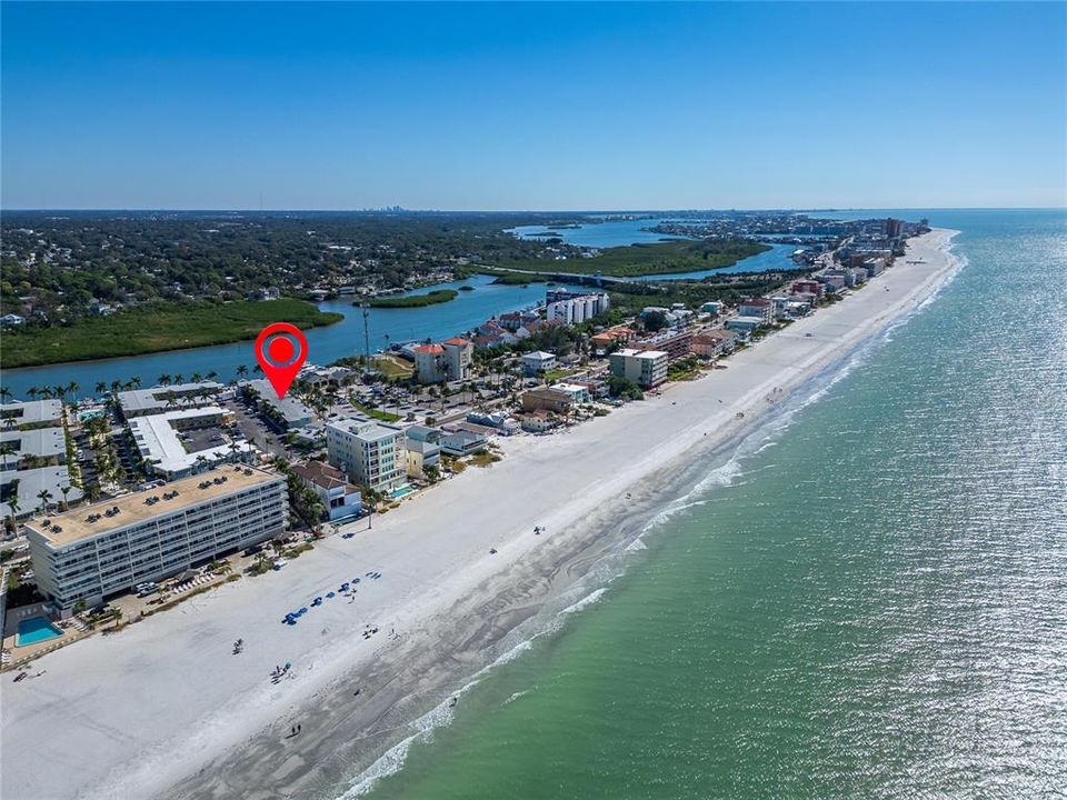 待售: $435,000 (1 贝兹, 1 浴室, 735 平方英尺)