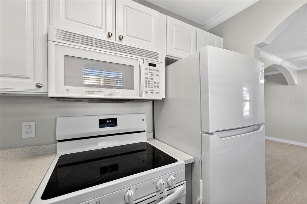 待售: $435,000 (1 贝兹, 1 浴室, 735 平方英尺)