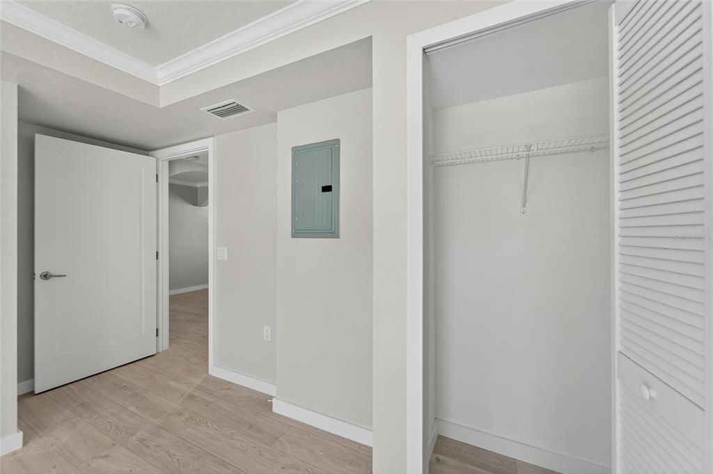 待售: $435,000 (1 贝兹, 1 浴室, 735 平方英尺)