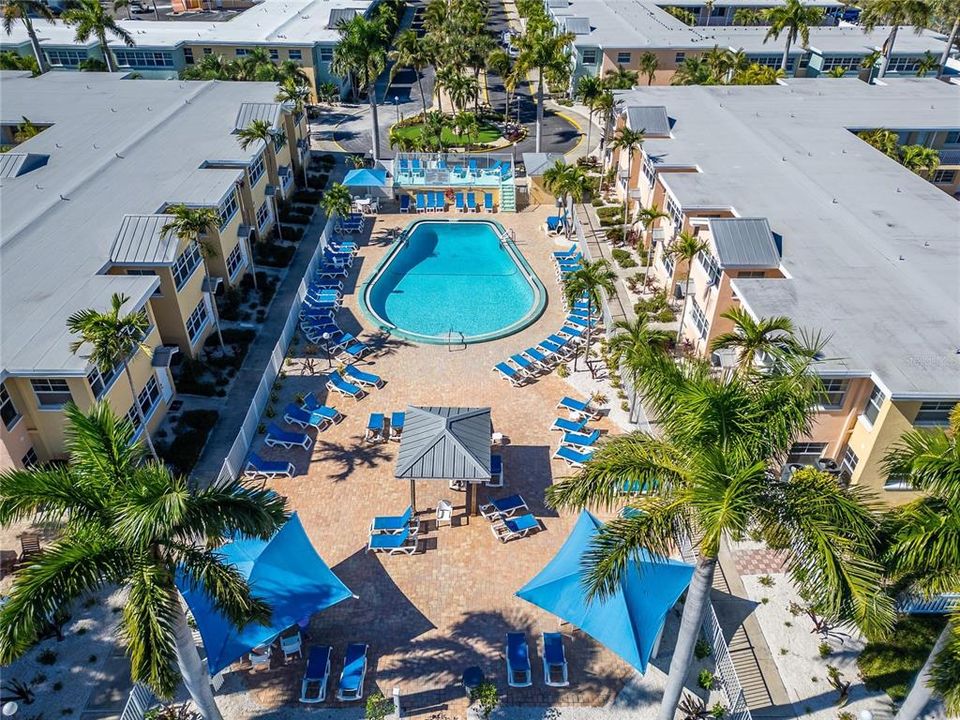 待售: $435,000 (1 贝兹, 1 浴室, 735 平方英尺)