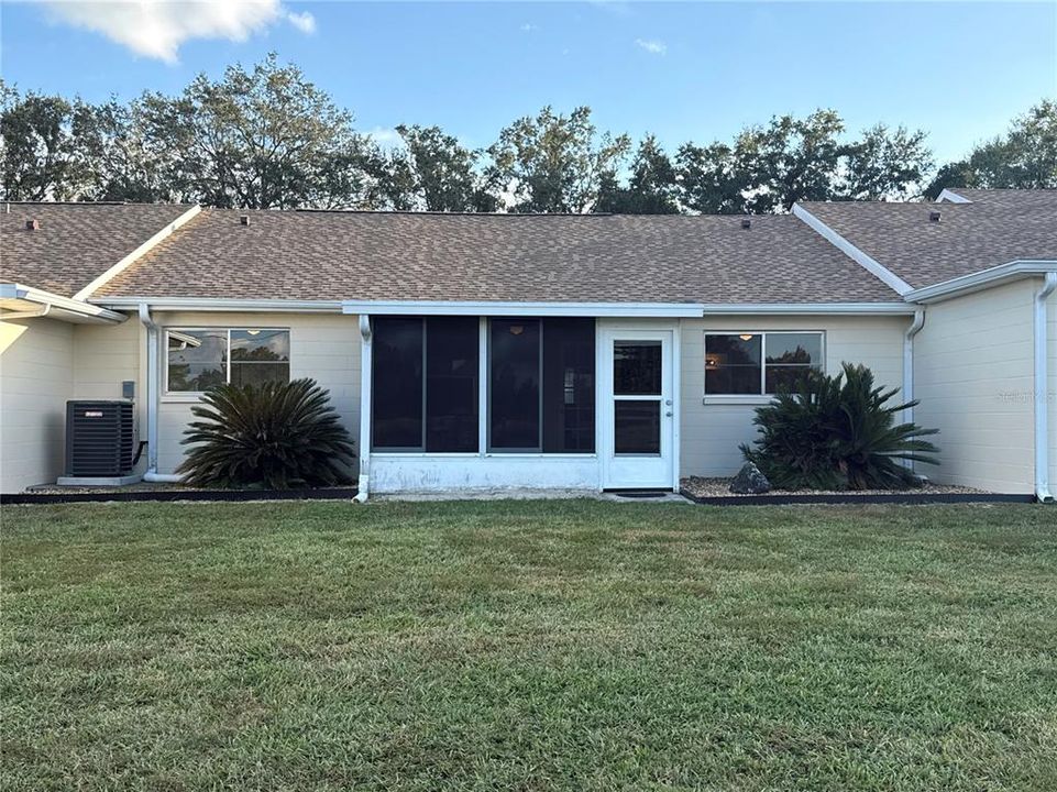 待售: $145,000 (2 贝兹, 2 浴室, 1089 平方英尺)