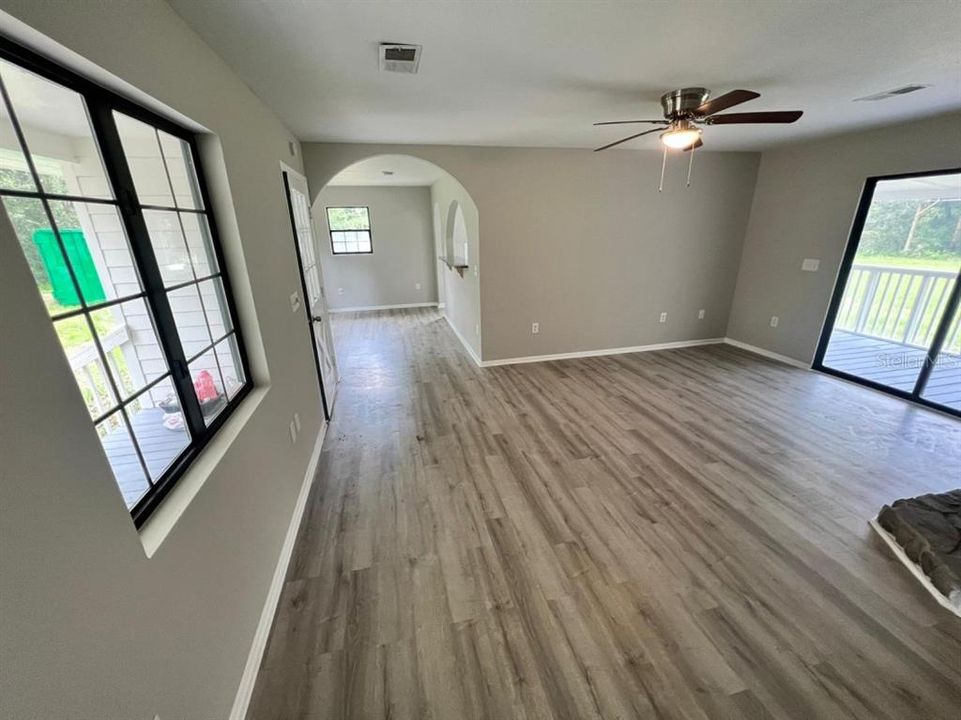 待售: $274,900 (3 贝兹, 2 浴室, 1308 平方英尺)