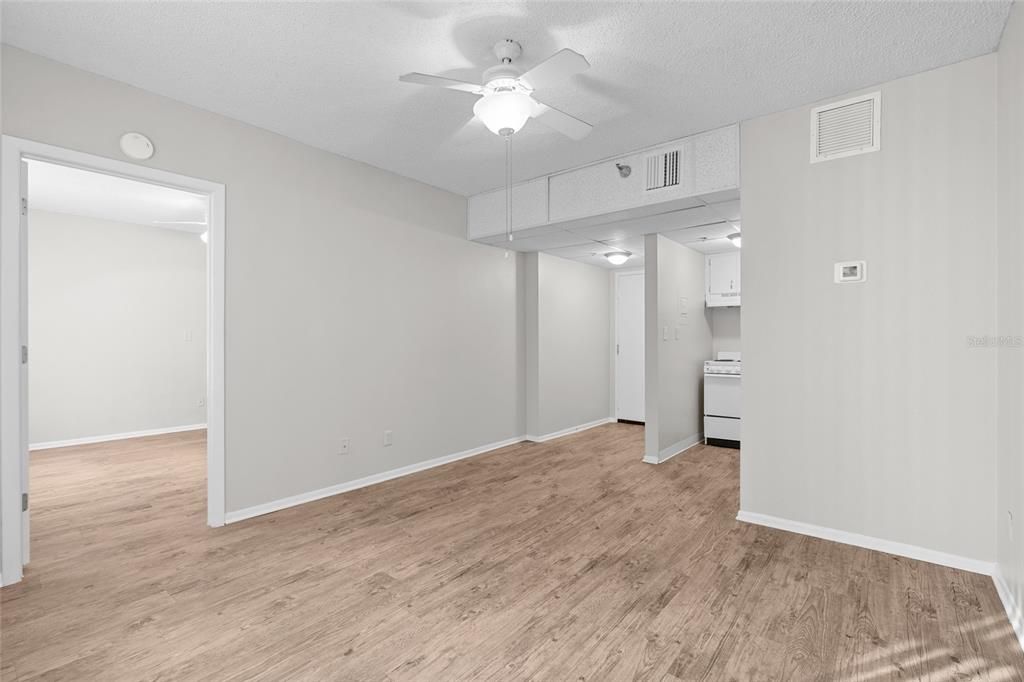 В аренду: $2,850 (1 спален, 1 ванн, 460 Квадратных фут)