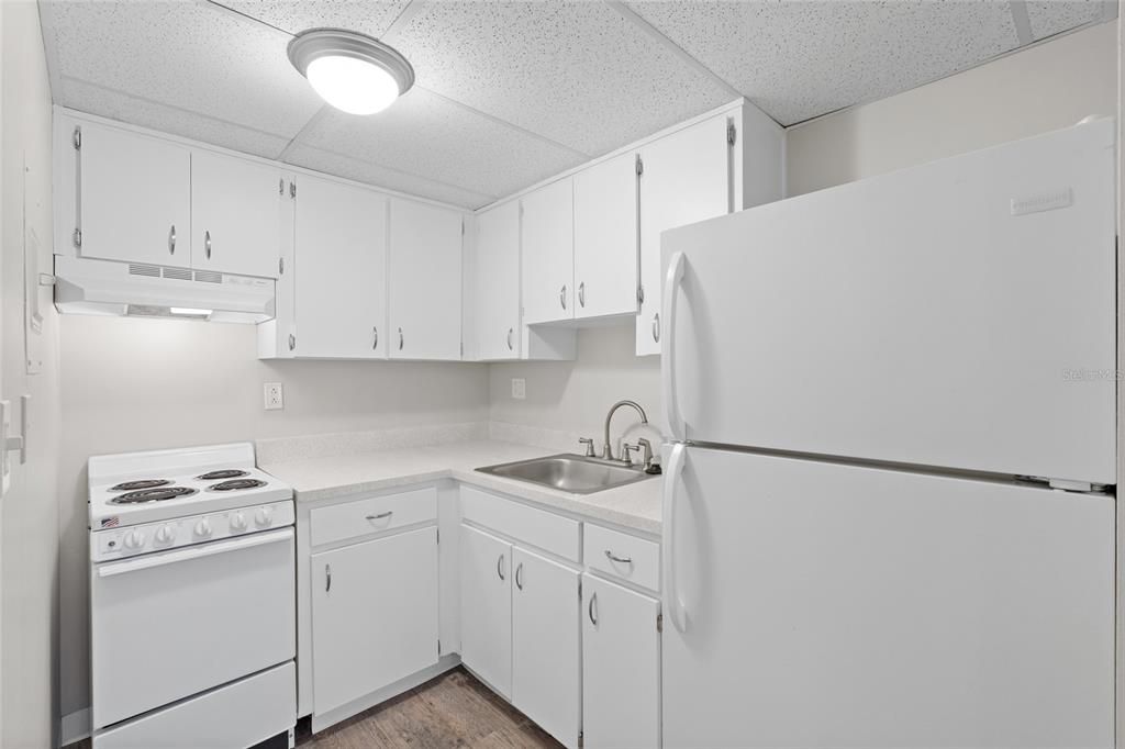 В аренду: $2,850 (1 спален, 1 ванн, 460 Квадратных фут)