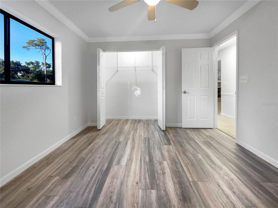 Под контрактом: $690,000 (3 спален, 2 ванн, 1885 Квадратных фут)