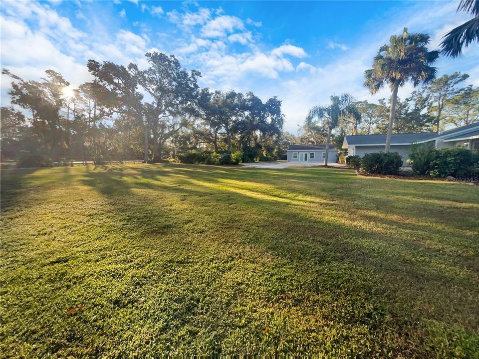 Под контрактом: $690,000 (3 спален, 2 ванн, 1885 Квадратных фут)