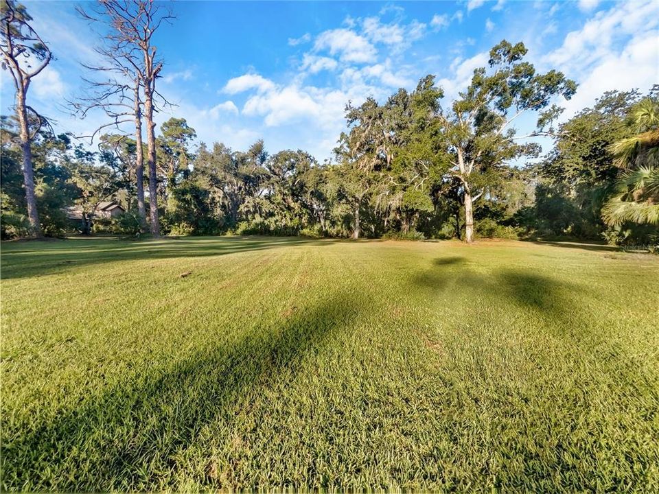 Под контрактом: $690,000 (3 спален, 2 ванн, 1885 Квадратных фут)