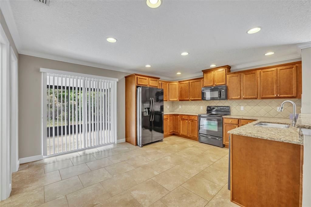 Active With Contract: $360,000 (3 beds, 2 baths, 1684 Square Feet)