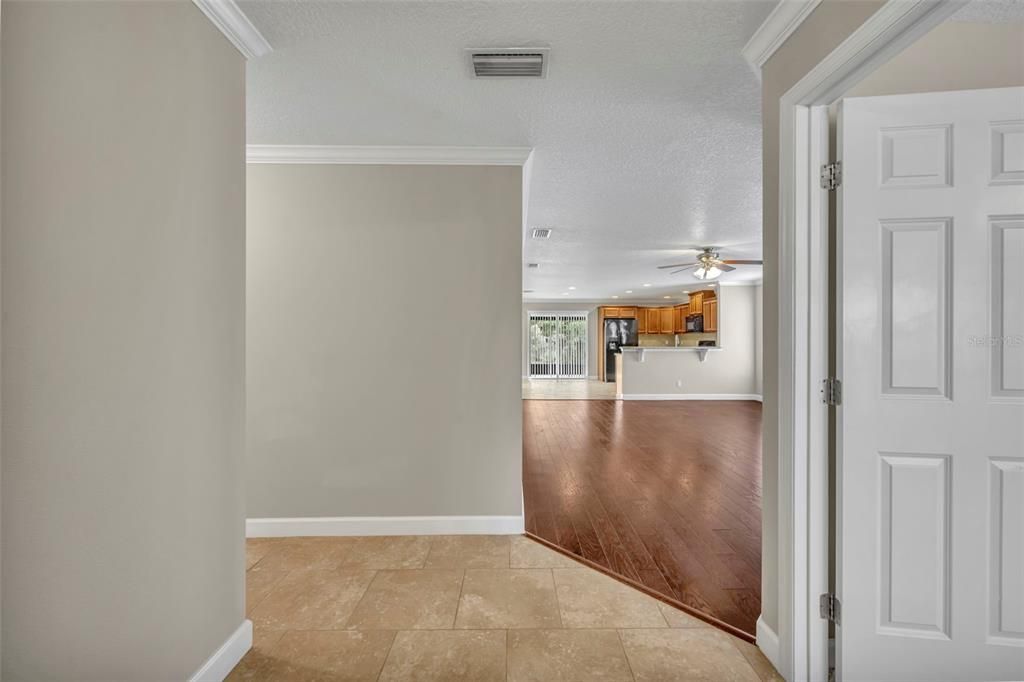 Active With Contract: $360,000 (3 beds, 2 baths, 1684 Square Feet)