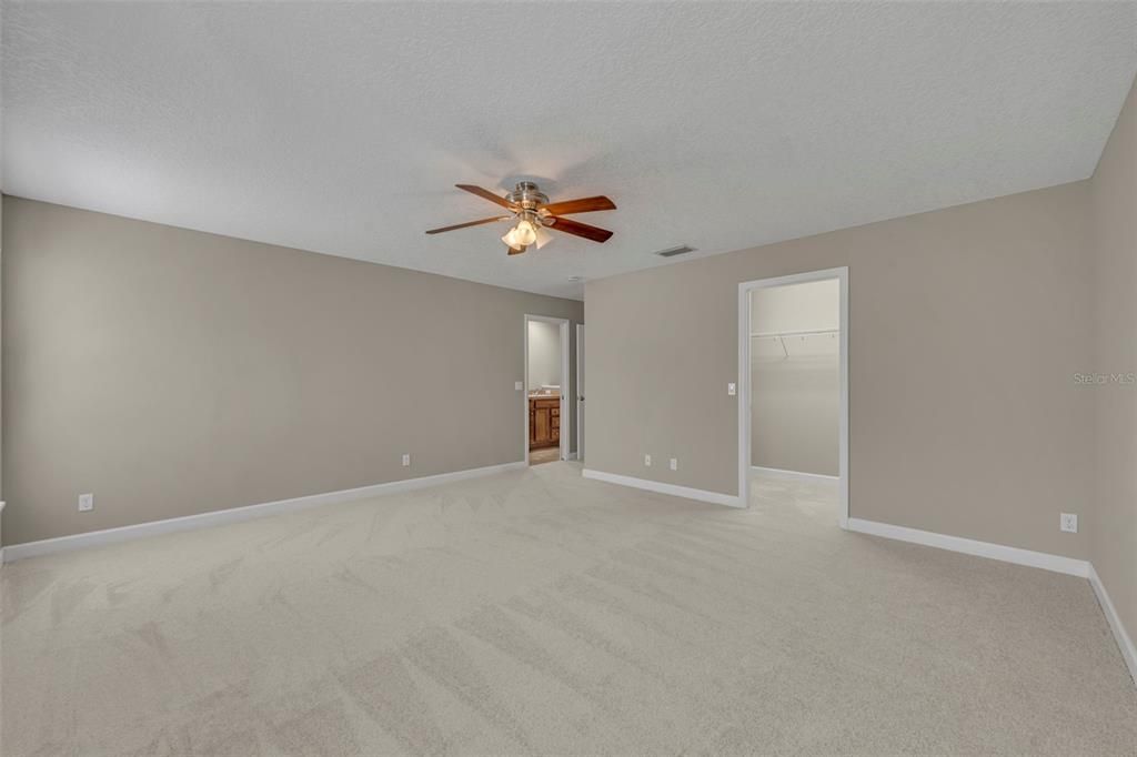 Active With Contract: $360,000 (3 beds, 2 baths, 1684 Square Feet)