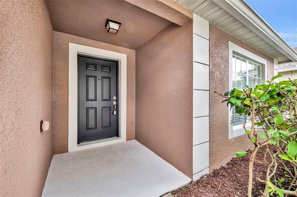 Active With Contract: $360,000 (3 beds, 2 baths, 1684 Square Feet)