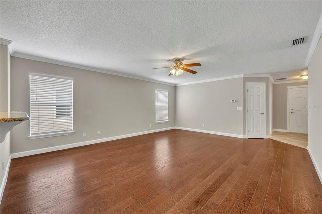 Active With Contract: $360,000 (3 beds, 2 baths, 1684 Square Feet)