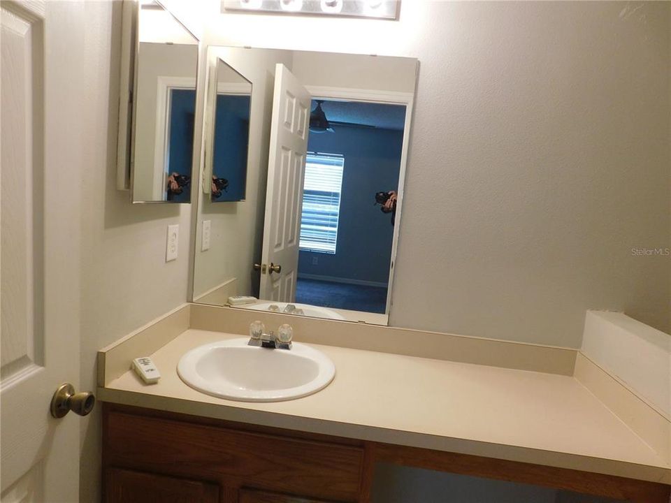 待售: $239,900 (2 贝兹, 2 浴室, 1284 平方英尺)