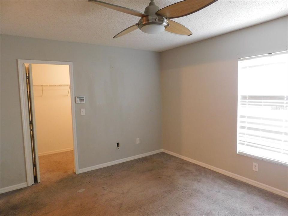 待售: $239,900 (2 贝兹, 2 浴室, 1284 平方英尺)