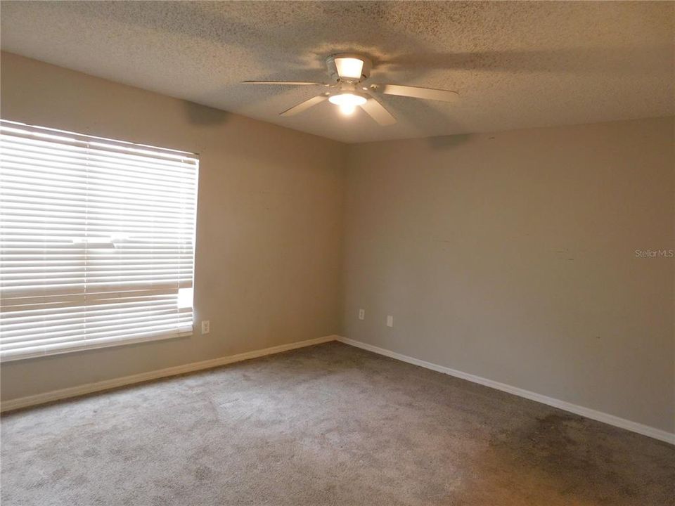 待售: $239,900 (2 贝兹, 2 浴室, 1284 平方英尺)