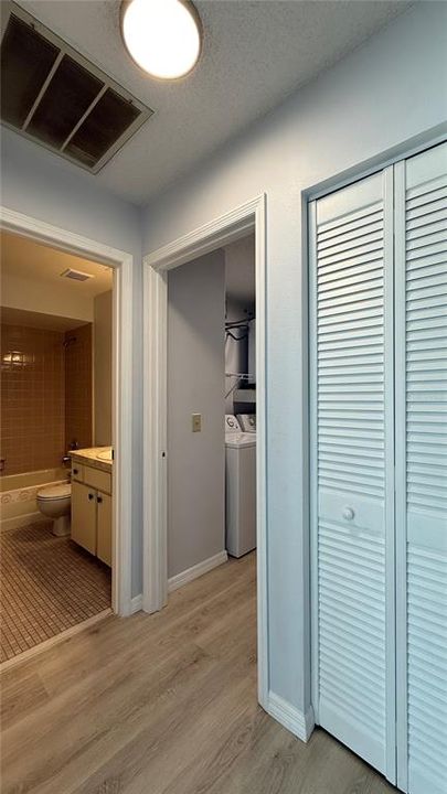 For Rent: $1,250 (2 beds, 2 baths, 1038 Square Feet)