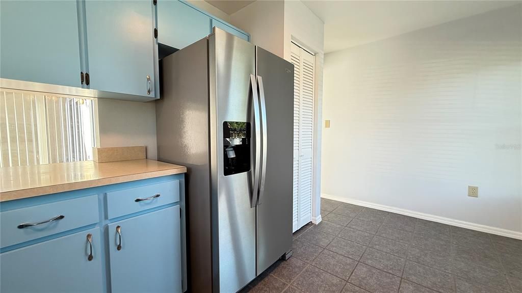 For Rent: $1,250 (2 beds, 2 baths, 1038 Square Feet)