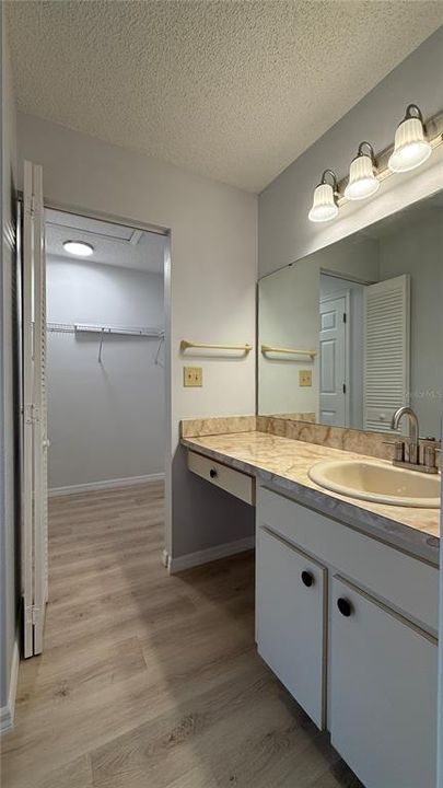 For Rent: $1,250 (2 beds, 2 baths, 1038 Square Feet)