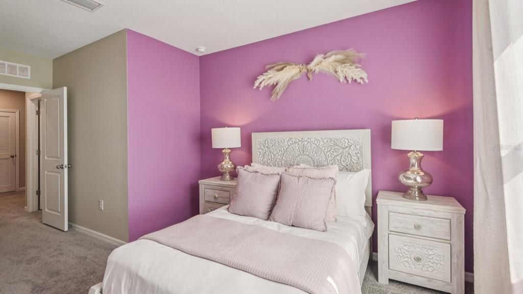 Active With Contract: $311,990 (3 beds, 2 baths, 1673 Square Feet)