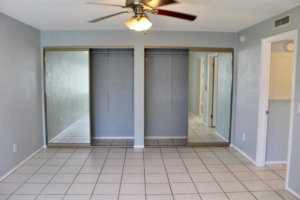 出租: $1,550 (1 贝兹, 1 浴室, 850 平方英尺)