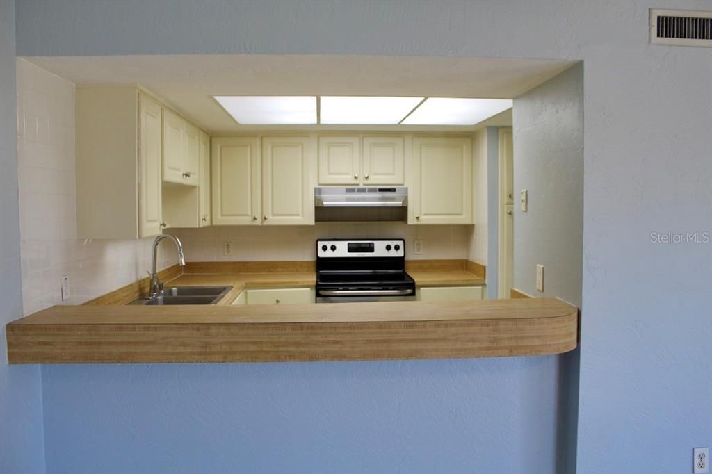 出租: $1,550 (1 贝兹, 1 浴室, 850 平方英尺)