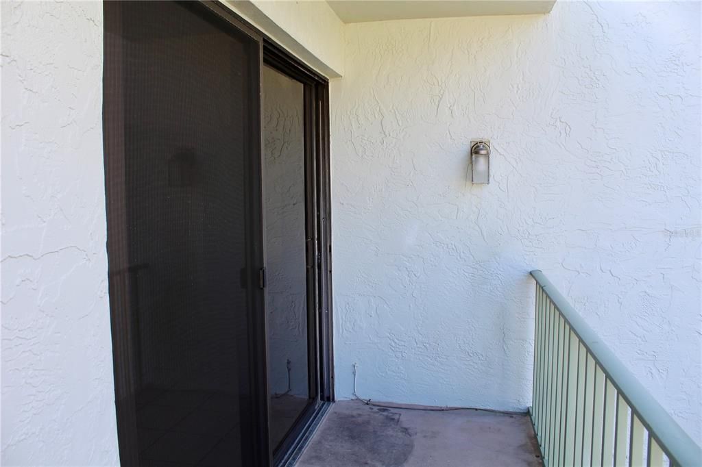 出租: $1,550 (1 贝兹, 1 浴室, 850 平方英尺)