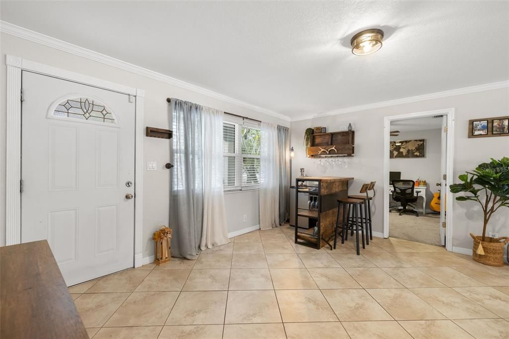 Active With Contract: $375,000 (3 beds, 3 baths, 1343 Square Feet)