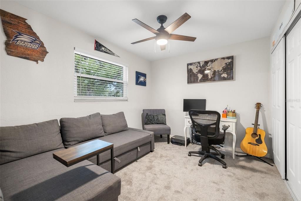 Active With Contract: $375,000 (3 beds, 3 baths, 1343 Square Feet)