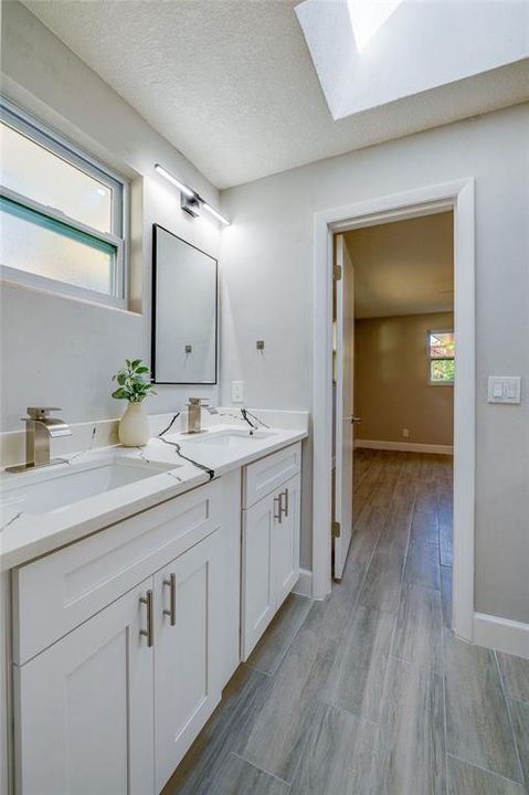 На продажу: $549,000 (4 спален, 3 ванн, 2498 Квадратных фут)