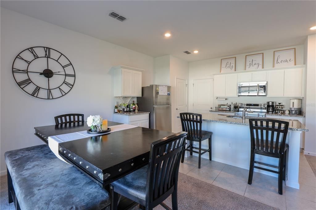 For Sale: $385,000 (3 beds, 2 baths, 1826 Square Feet)