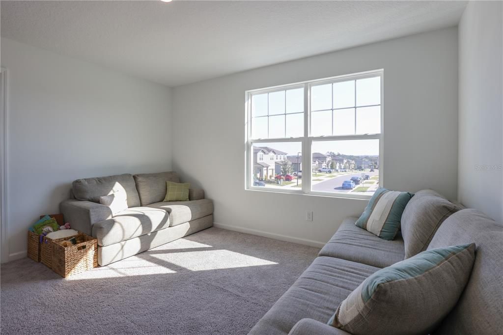 For Sale: $385,000 (3 beds, 2 baths, 1826 Square Feet)