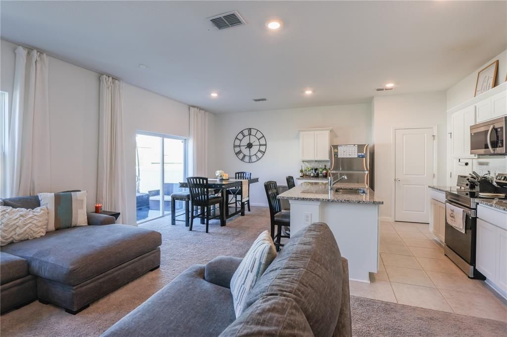 For Sale: $385,000 (3 beds, 2 baths, 1826 Square Feet)