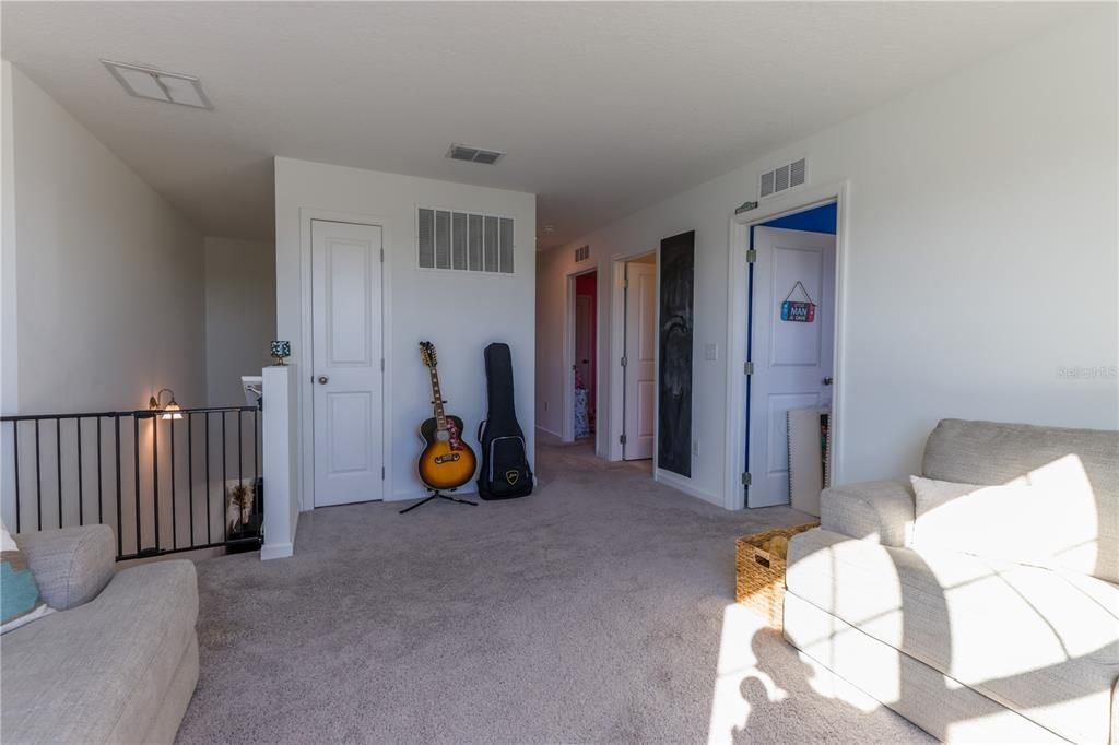 For Sale: $385,000 (3 beds, 2 baths, 1826 Square Feet)